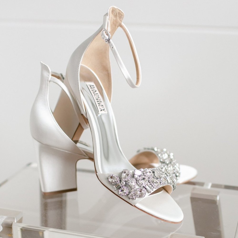Badgley Mischka Laraine New White Satin Bridal 8.5